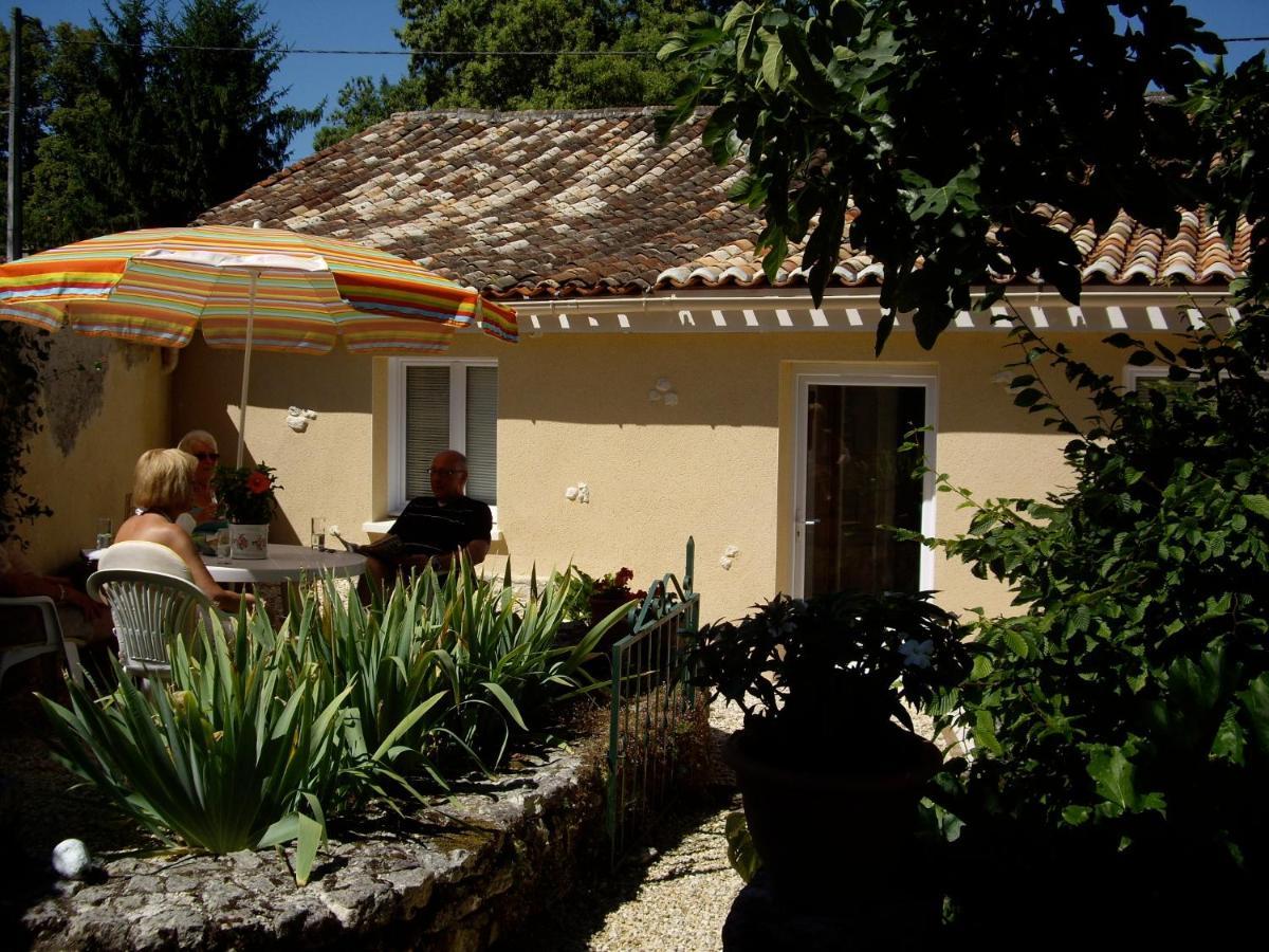 Maison Du Ruisseau Malaville Bagian luar foto